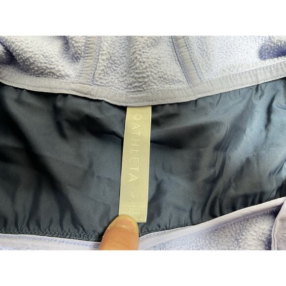 Athleta Zion Micro Fleece 1/2 Zip Victorian Periwinkle Size Women's Large - Picture 10 of 13